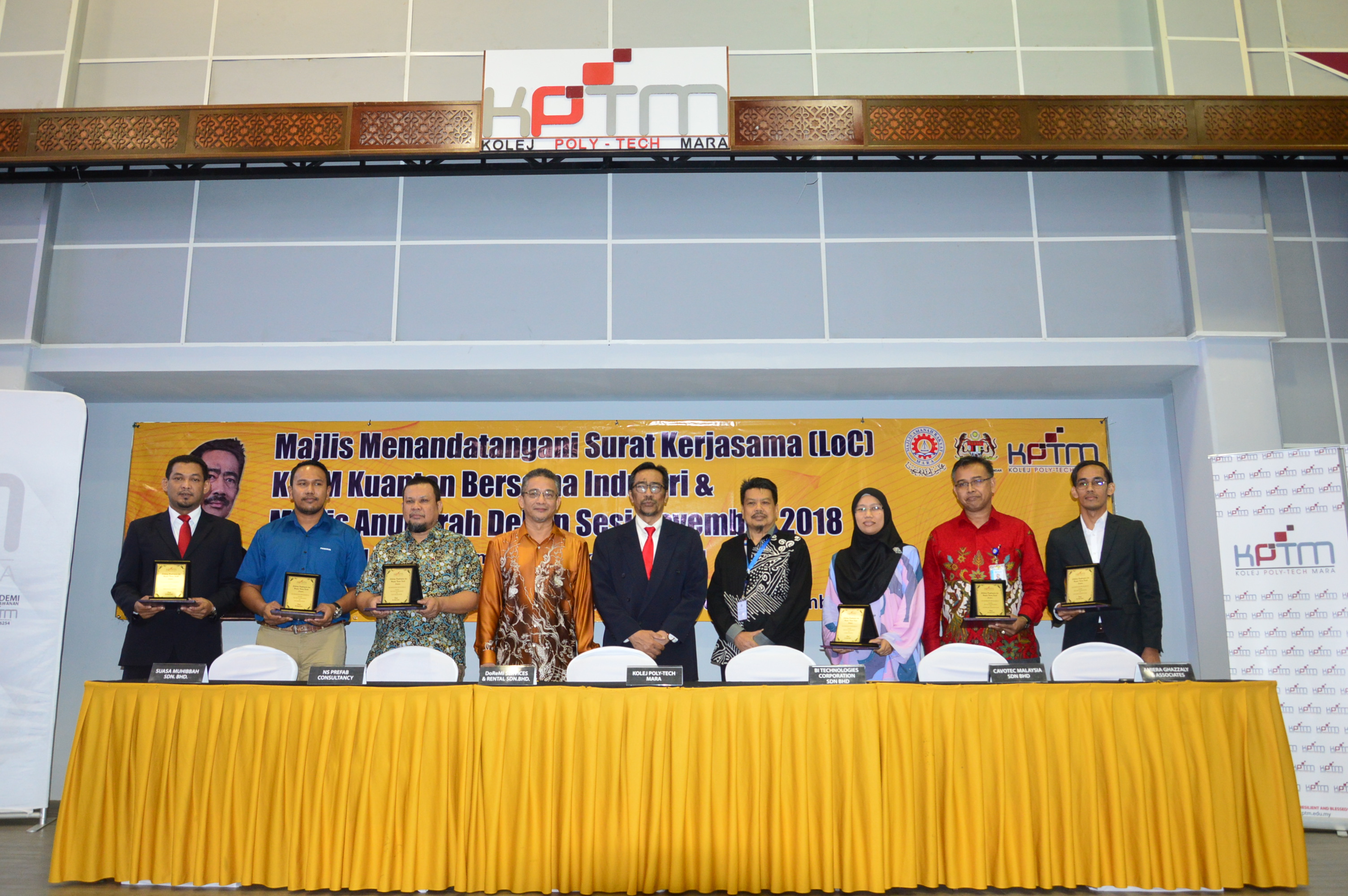 Majlis Menandatangani Surat Kerjasama (Loc) KPTM Kuantan Bersama Industri Mengukuhkan Jaringan Industri