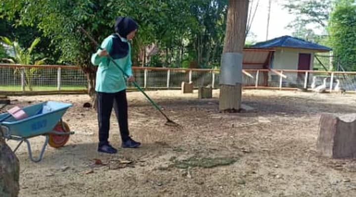 Khidmat masyarakat di Zoo Perlis
